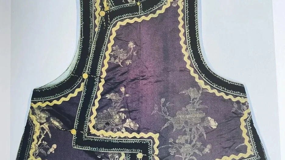 Traditional garments of northern Chinese ethnic groups including Manchu, Korean, and Hui communities